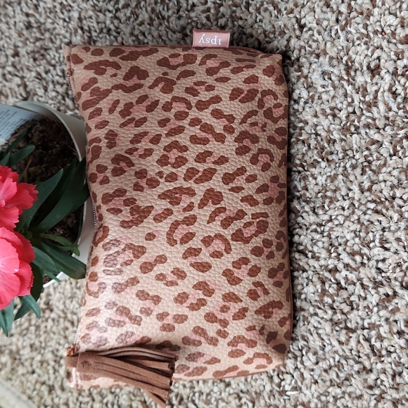 ipsy Handbags - Ipsy cosmetic bag
